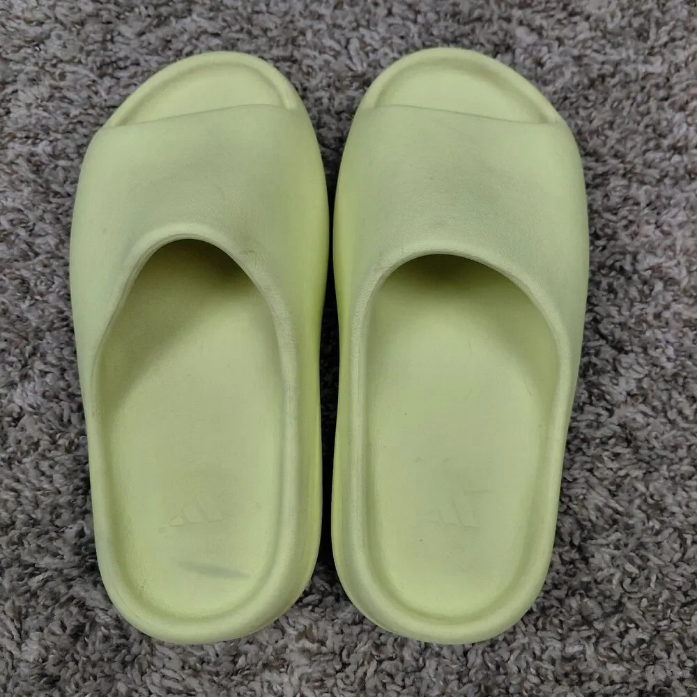 Yeezy Slide Green Glow Mens Size 8 Comfort Slides No Box